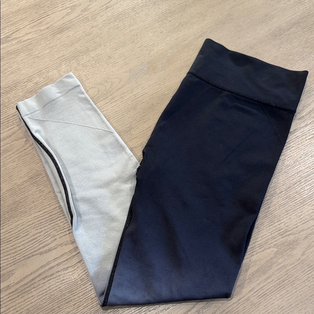 ZYIA Active Stylish Ombre Black and Gray Leggings